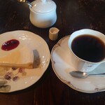 CAFE PERSIMMON - コーヒー&チーズケーキ