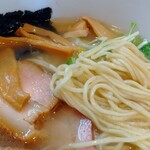 麺処 びぎ屋 - 麺の感じ