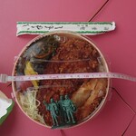 海華軒 - 「ソースカツ丼」900円　直径13cm
