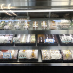 御菓子処 餅興 - 店内