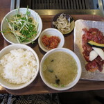 ジンギスカン定食ランチ 600円(2020年7月)