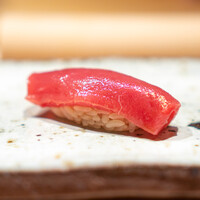鮨 在 - 塩釜の鮪130キロ