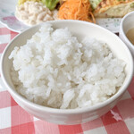 花・ふらんす食堂やまもと - アスパラガスとベーコンのキッシュ＆野菜のお惣菜のプレートランチ(\1,380)　麦ごはん