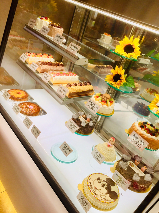 激レア　カフェドNプレミアム　シャルロットケーキ3個セット メニュー写真 : シャルロット （Charlotte） - 飯塚/ケーキ | 食べログ