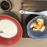 厨翠山   - 卵プリンとヨーグルト、ラズベリーソース添え