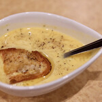 波へい - お通しの冷製スープ