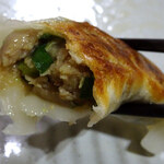 肉まん研究所 - 肉餃子