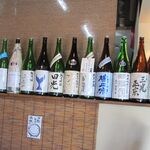 樹庵 - 銘酒のボトルがずらり