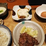 Uma Ya - 桜鳥とチキン南蛮定食1,065円