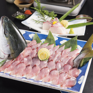 寒ブリ食べ放題 2時間飲み放題 天然ブリ刺身 ブリしゃぶ付き全8品 寒ブリ尽くしコース 3 300円 焼鳥とまぐろ食べ放題 全席個室居酒屋 魚三蔵 本郷三丁目店 本郷三丁目 居酒屋 食べログ 寒ブリ食べ放題 2時間飲み放題 天然ブリ刺身 ブリしゃぶ付き全8品 寒ブリ尽くしコース 3 300円 焼鳥とまぐろ食べ放題 全席個室居酒屋 魚三蔵 本郷三丁目店 本郷三丁目 居酒屋 食べログ