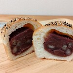 とらやベーカリー - つぶあんが美味しい