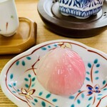 虎屋菓寮 - 葛製『水仙　夏の霜』