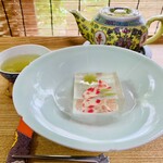 虎屋菓寮 - 青白磁