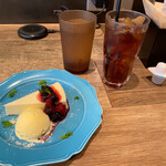 WIRED CAFE - 