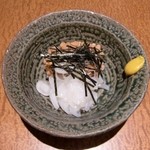 Ebisuke - いか納豆。これも美味しくいただきました。つるつると喉ごしもやさしく、ビールが飲みたい！