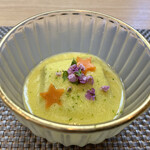 御料理 ひさまつ - 先付け
      冬瓜の玉蜀黍餡掛け