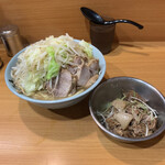 ラーメン二郎 - 【2020.7.5】小ラーメン790円+炙崩豚100円