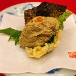 Tempura Kassen Sake Dokoro Heso - こぼれカニ味噌のせ海苔天　