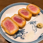 酒とさかな ふじ - マグロのレアカツ