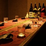 Koshitsu Izakaya Yakitori Tabehoudai Torienchi - 【中人数個室】10名様～30名様程度でご利用頂ける個室も多数完備。会社飲み会や懇親会など様々なシーンに対応。