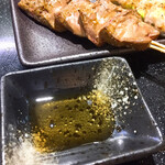 三酉屋 - 胡麻油