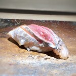 菊鮨 - ◆鯵(地物）・・肉厚ですし、この時期の鯵は美味しい。