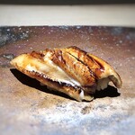 菊鮨 - 穴子（対島）・・ふわふわで焼きがお上手なので、口に入れるとトロケマス。