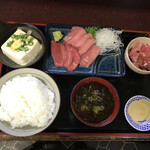 たまり場 - 伊勢まぐろ さしみ定食 ¥1.800(税込)