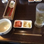 韓国料理 縁 - ランチ付け合わせ、スープ