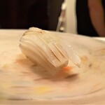 たかおか - 館山のケンサキイカ　関東では「赤いか」とも呼ばれるようです。　こちらでは切り方に特徴があり、甘みがとても感じられます♬