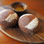 カフェ　ランプ - パン