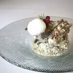 MAISON LAFITE - 栄螺(長崎県五島列島産)のヴァプール、米酢の泡ソース、オギザリス、山女魚のイクラ載せ