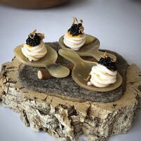 MAISON LAFITE - 葦海老(ヨシエビ)を練って作ったパスタ、ウニとキャビア