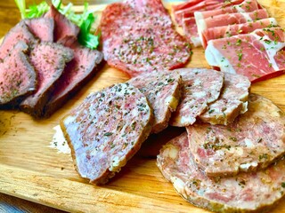 肉居酒屋 HAL - 肉三昧コース『肉の前菜盛り合わせ』