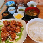 小酒場 こばーる 小林 - こばーる鶏唐揚げ定食