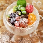 ソリスアグリトゥーリズモ - デザートにアレンジした、甘いトマトと枝豆が乗ってる、ソリス風ティラミス