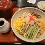 そば処丸松 - 冷やしたぬき（大盛り）620円＋200円=820円