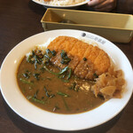 カレーハウスＣｏＣｏ壱番屋 - ロースカツとほうれん草