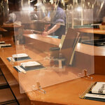 南蛮亭 - アクリルのパーテーションを設置しました
