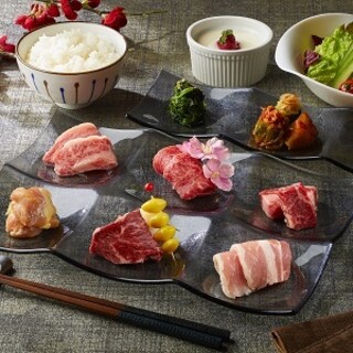 Speaking of Yakiniku (Grilled meat) in the Odaiba area, Heijoen takes reservations for ``Anniversary''.