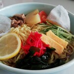 清乃屋食堂 - 冷やしラーメン(醤油)650円+大盛150円税込み
レモンを絞ってかけると爽やか