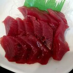 やま - 新鮮なカツオが15切れ