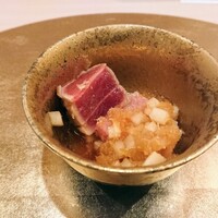 寿司 赤酢 - 鮪のステーキに鬼おろしポン酢