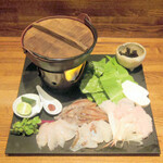 ラ プランシュ - クエ、真鯛、ホタルイカ、鱧、ロメインレタス、塩豆腐のしゃぶしゃぶ