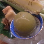 恵比寿　くろいわ - 修業時代に均一に穴をあけるのが大変だったそうです。素晴らしい食感と甘さと酸っぱさでした