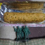 王様のお菓子ランド - 料理写真:うまい棒　のり塩味　11円　私たちの惜敗です（汗）