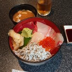 しゅうと - ■本日の海鮮丼 100円(内税)■