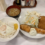 キッチンニュー早苗 - 日替わり定食 (鮭のバター焼 & クリームコロッケ)