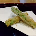 天ぷら たけうち - 糸島の大きなアスパラ～これも美味しかった