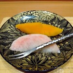 天ぷら たけうち - 桃とマンゴー